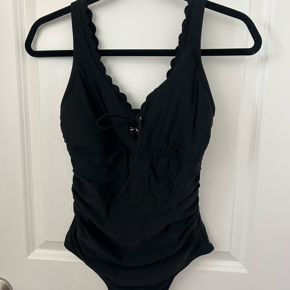 Kona Sol Black Scalloped V-Neck One-Piece Swimsuit